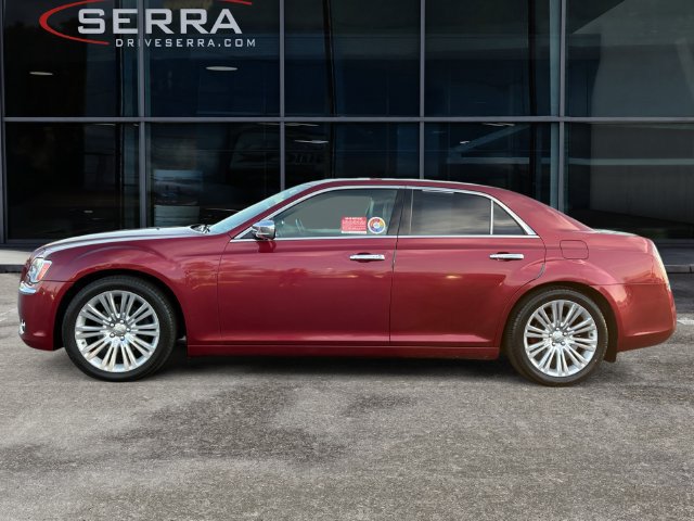 Used 2013 Chrysler 300 C RWD image 2