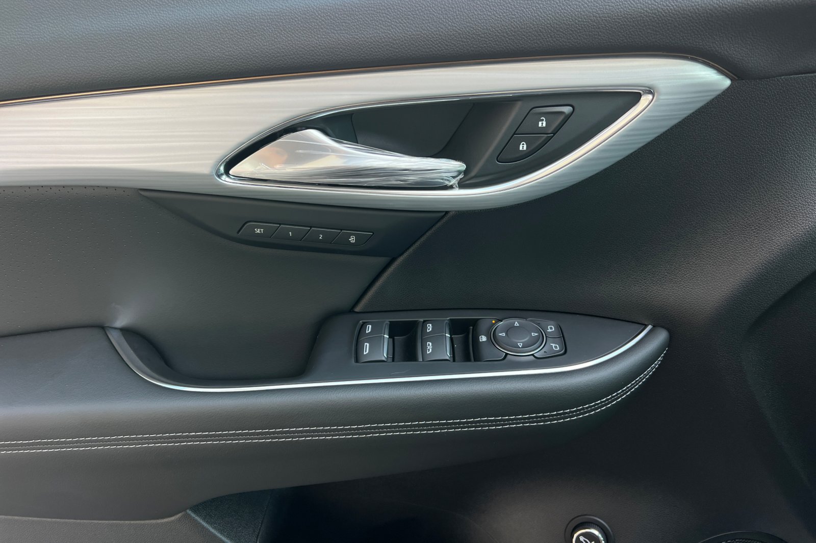 New 2026 Buick Envision Avenir AWD/4WD image 9