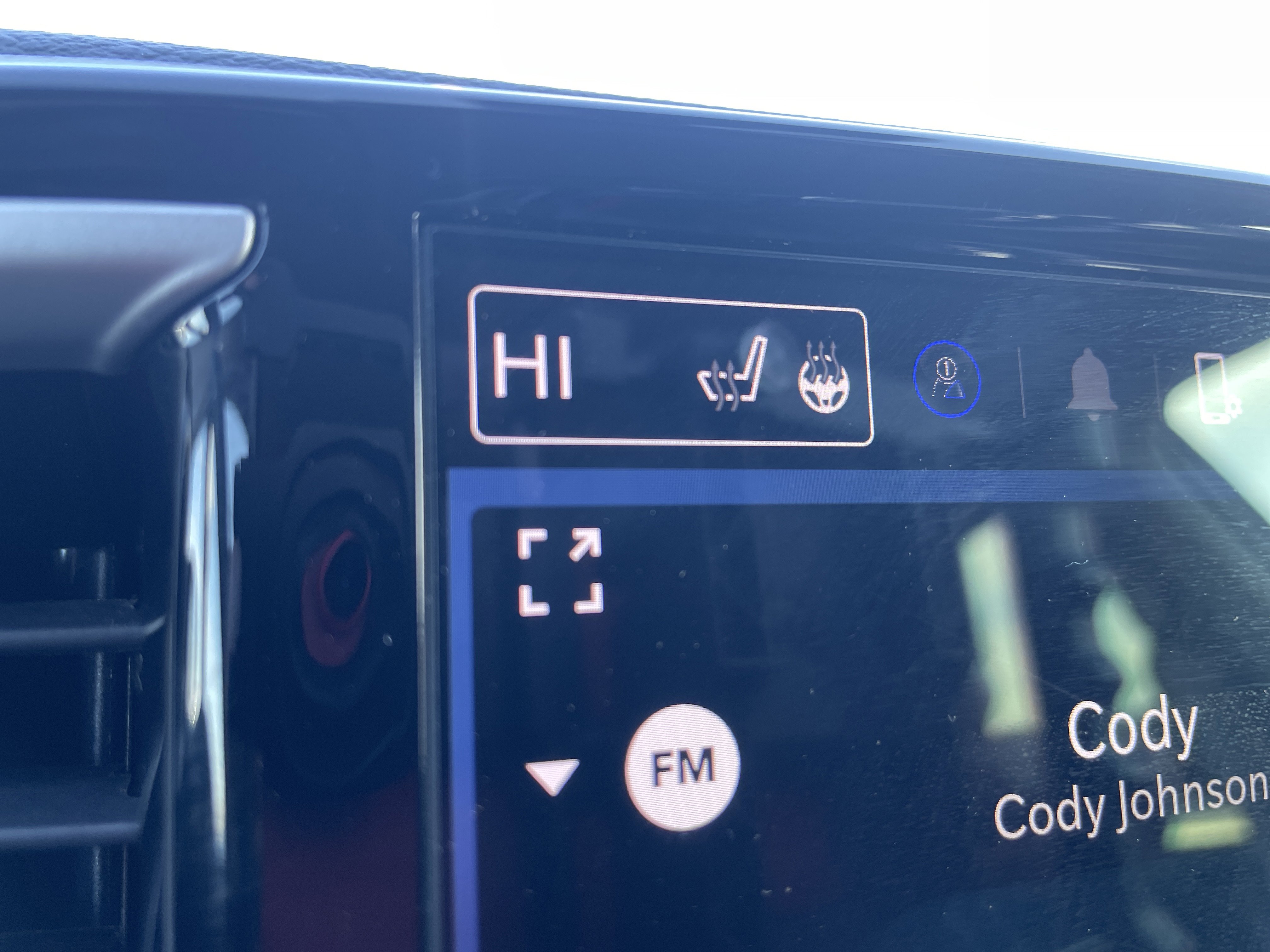 Used 2024 Chrysler Pacifica Touring-L image 41