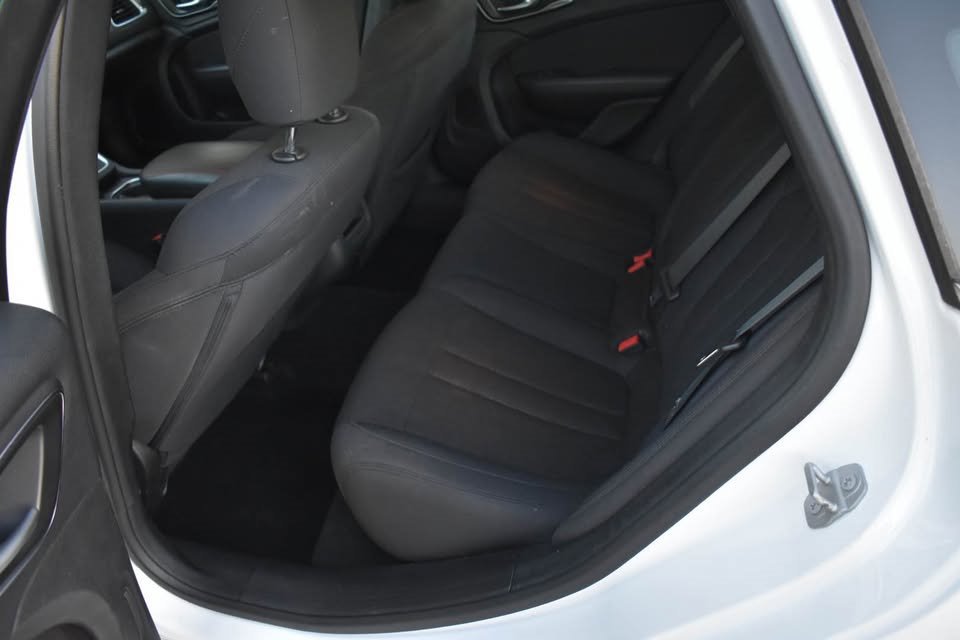 Used 2016 Chrysler 200 Limited w/ Anniversary Edition image 11