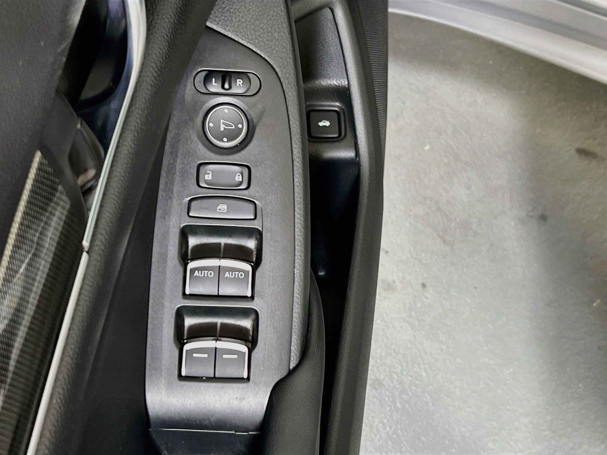 Used 2022 Honda Accord Sport image 17