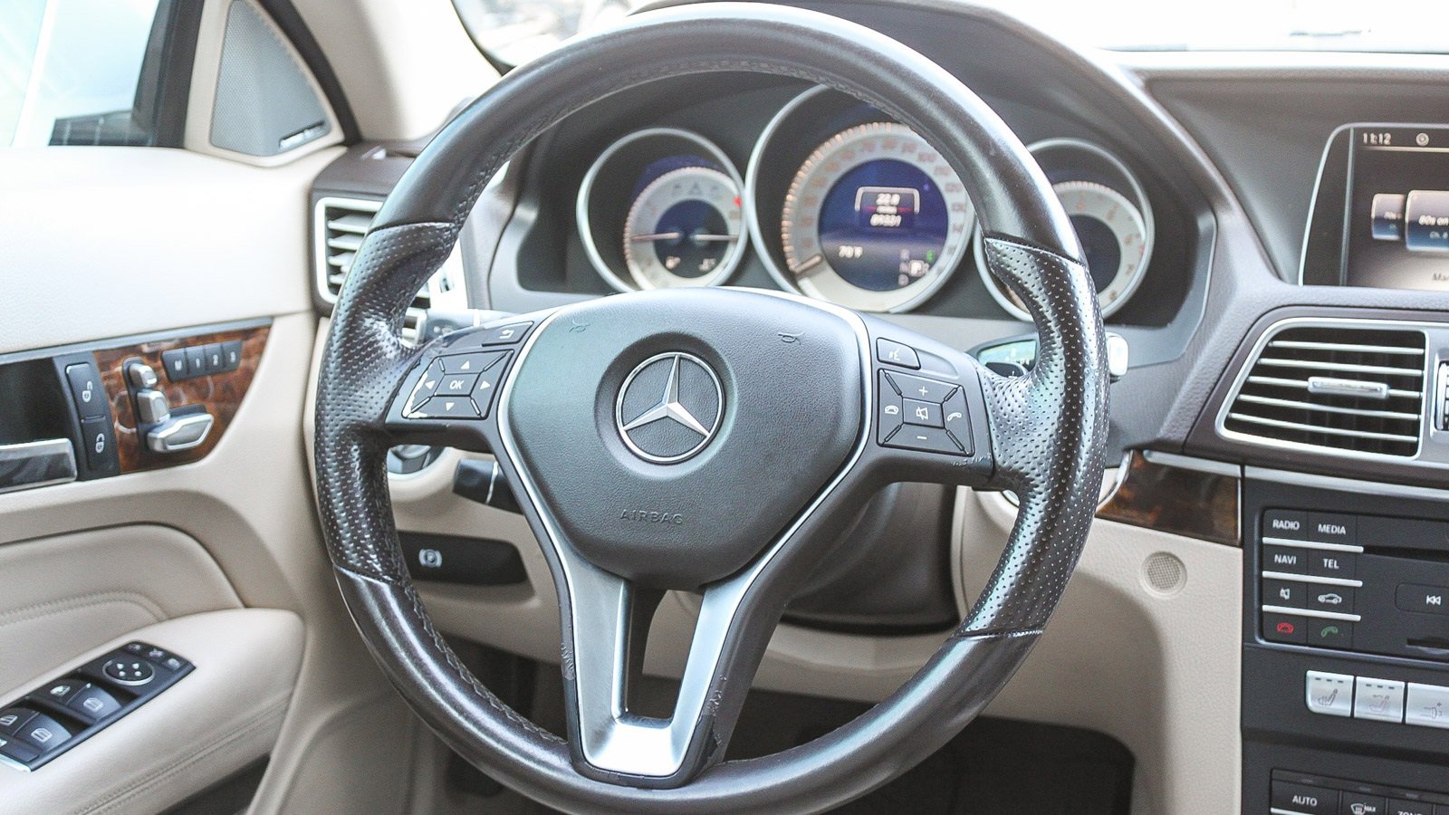 Used 2017 Mercedes-Benz E 400 Cabriolet image 17