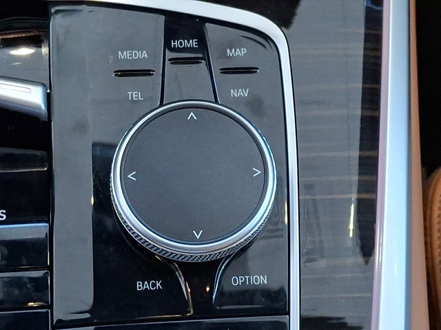 Certified 2026 BMW X5 xDrive50e w/ Premium Package image 27