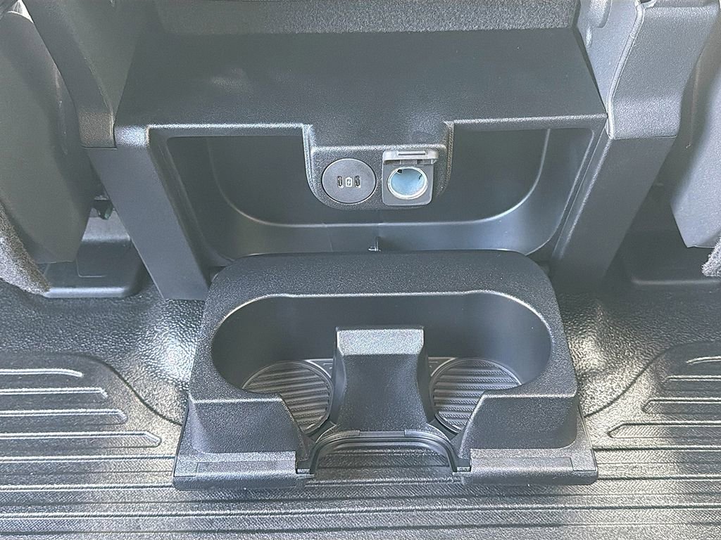 New 2026 Ford F550 4x4 Crew Cab image 31