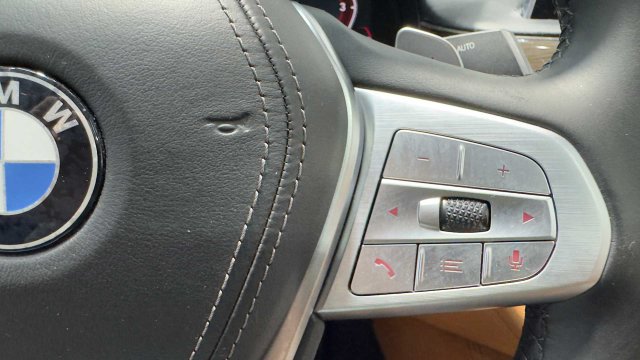Used 2020 BMW 740i w/ Premium Package RWD image 33