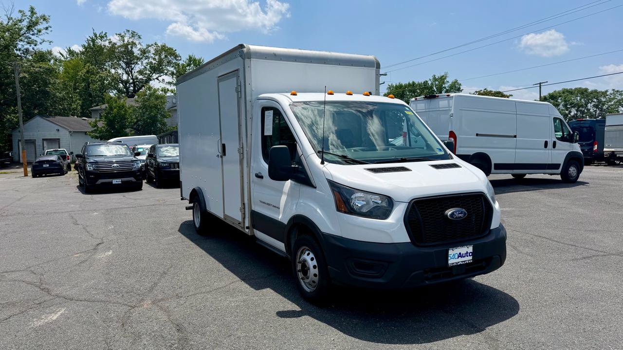 Used 2022 Ford Transit 350 DRW RWD image 4