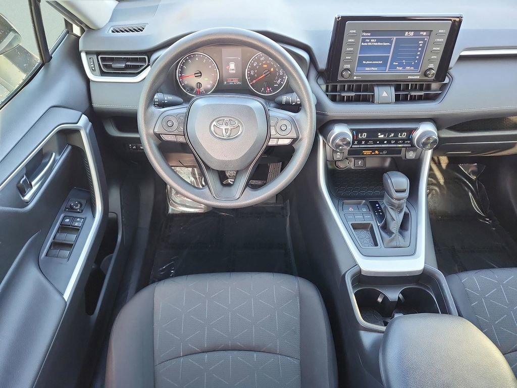 Used 2021 Toyota RAV4 XLE image 17