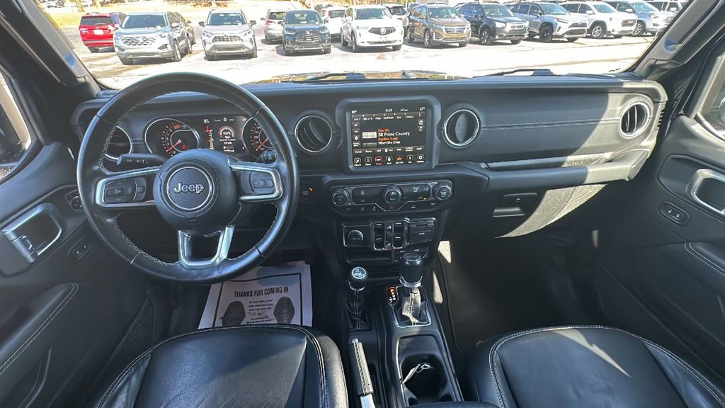 Used 2022 Jeep Wrangler Unlimited Sahara AWD/4WD image 21