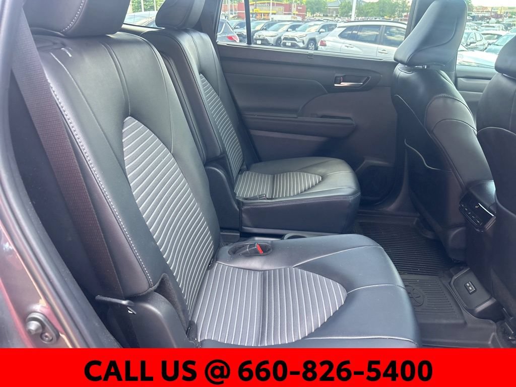 Certified 2025 Toyota Highlander XSE AWD/4WD image 10