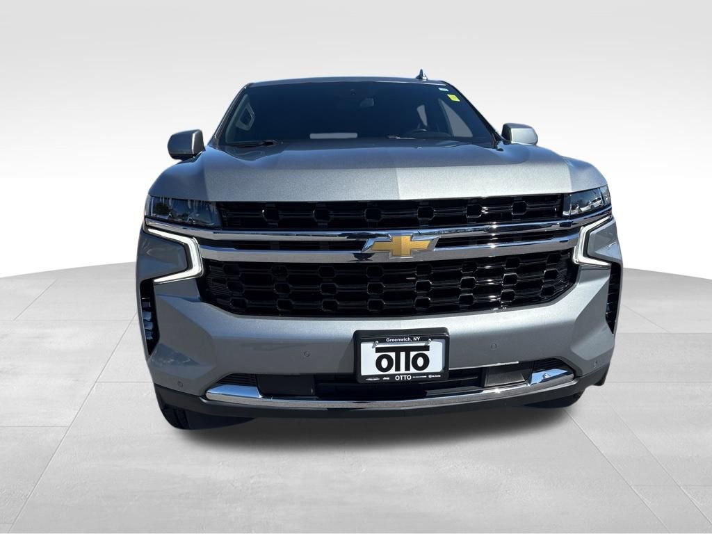 Used 2023 Chevrolet Suburban LS image 2