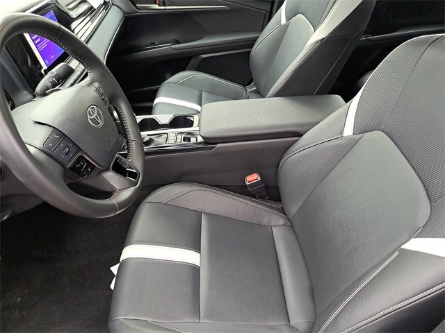 Used 2025 Toyota Camry XSE image 23