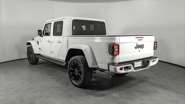 Used 2023 Jeep Gladiator Overland AWD/4WD image 4