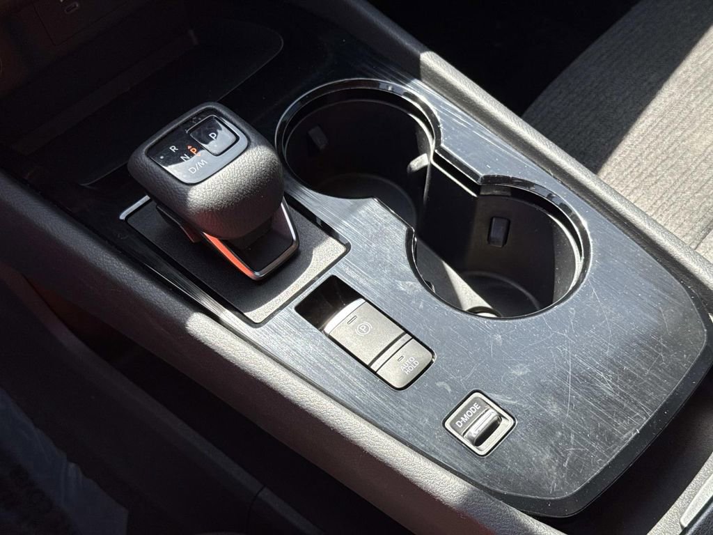 Certified 2021 Nissan Rogue SV FWD image 26