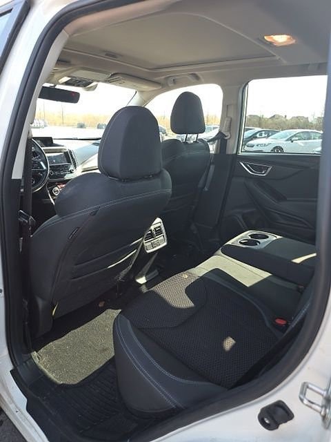 Used 2021 Subaru Forester Premium image 8