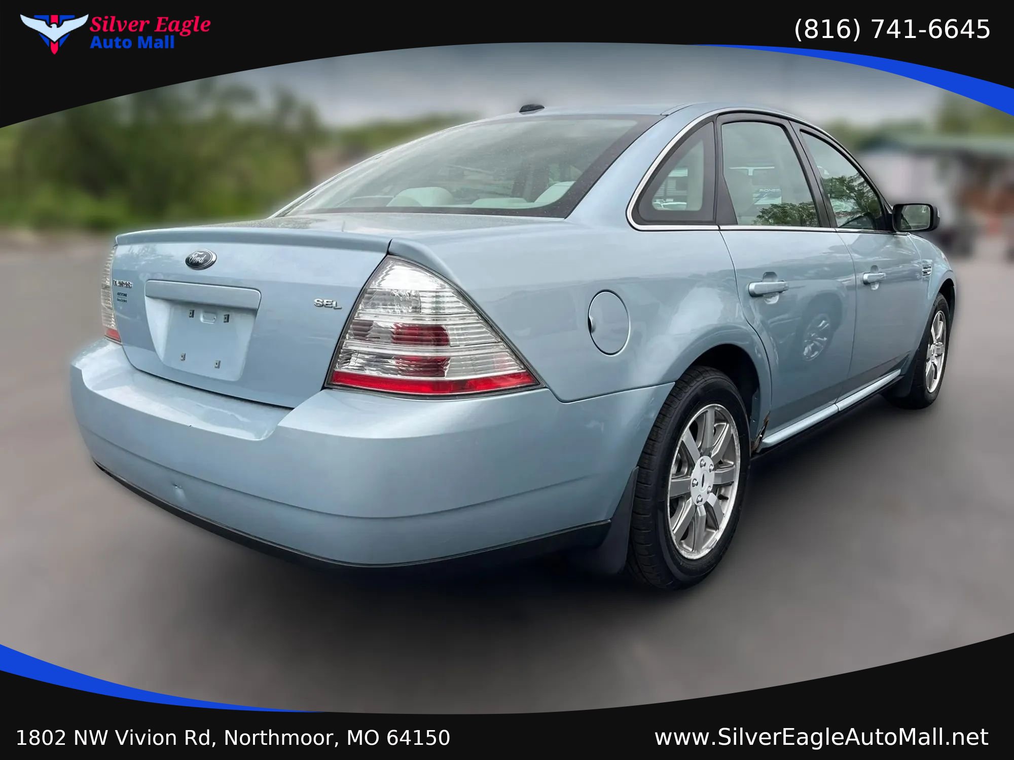 Used 2009 Ford Taurus SEL FWD image 4