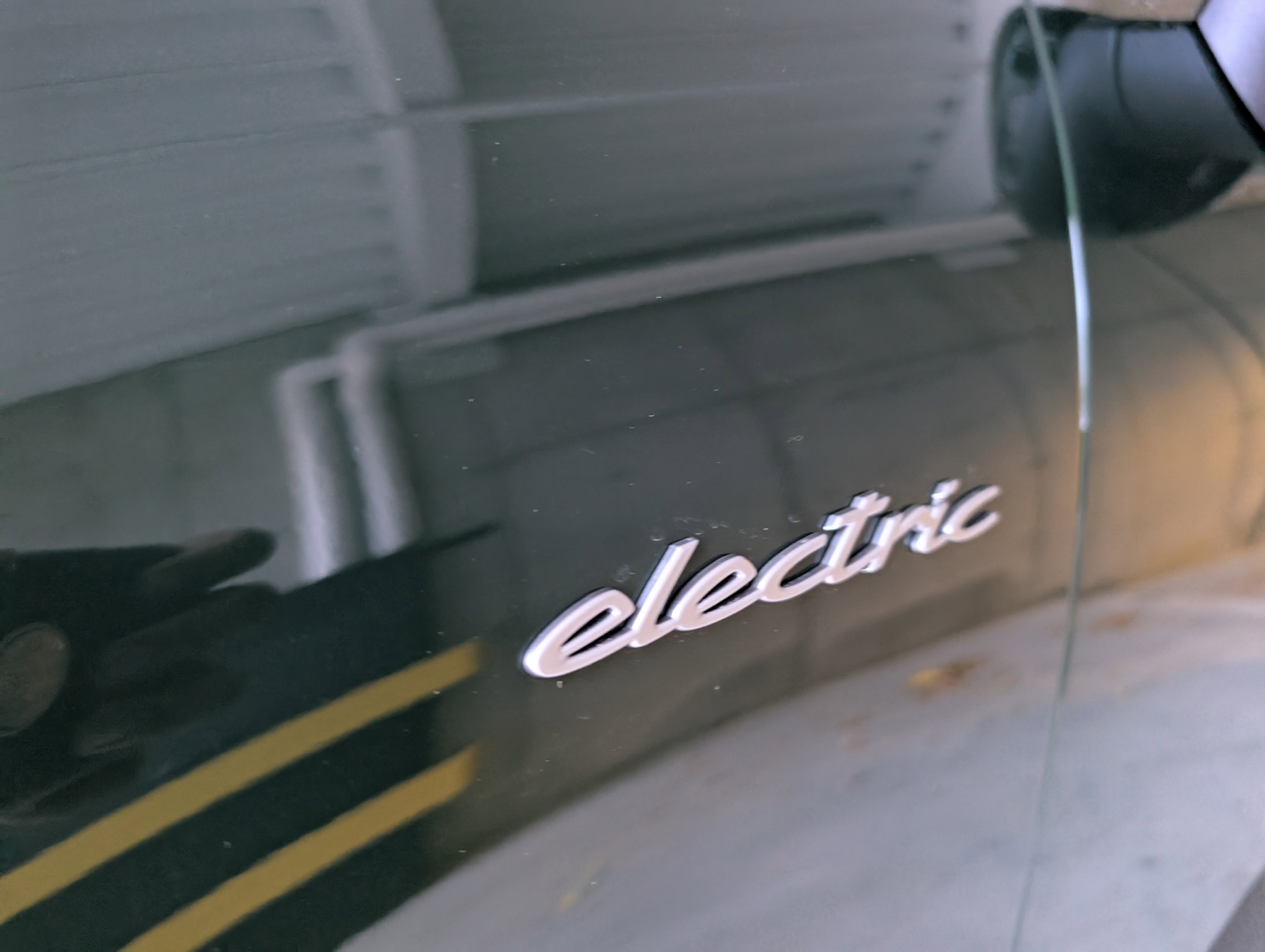 Used 2025 Porsche Macan Electric image 15