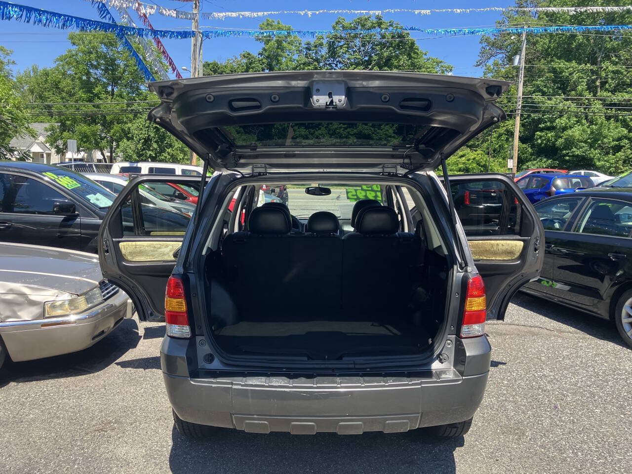 Used 2005 Ford Escape Limited AWD/4WD image 30