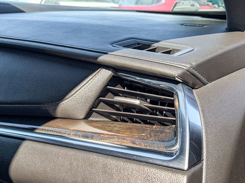 Used 2017 Cadillac XT5 Luxury w/ Driver Awareness Package image 35