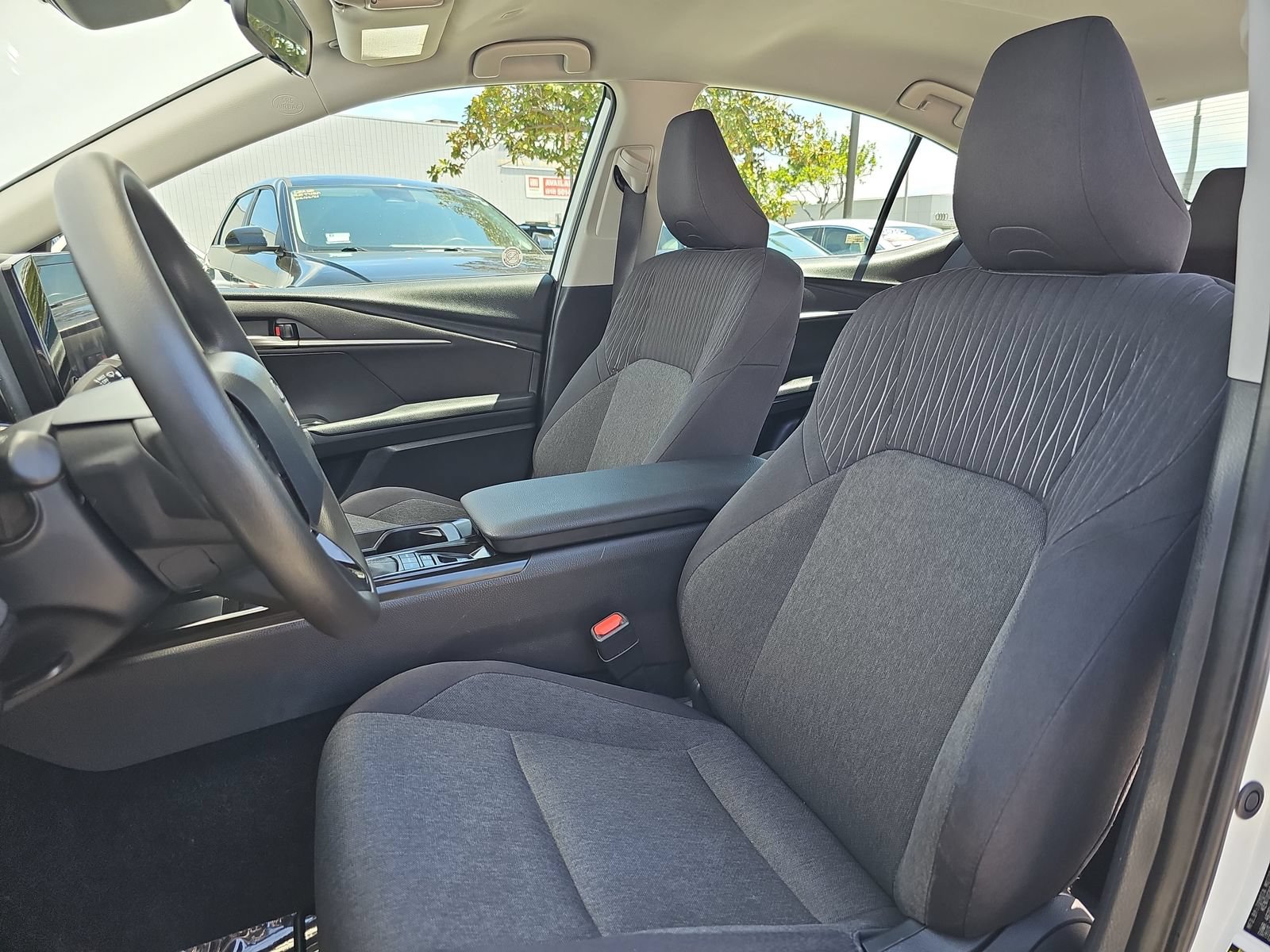 Used 2025 Toyota Camry LE FWD image 14