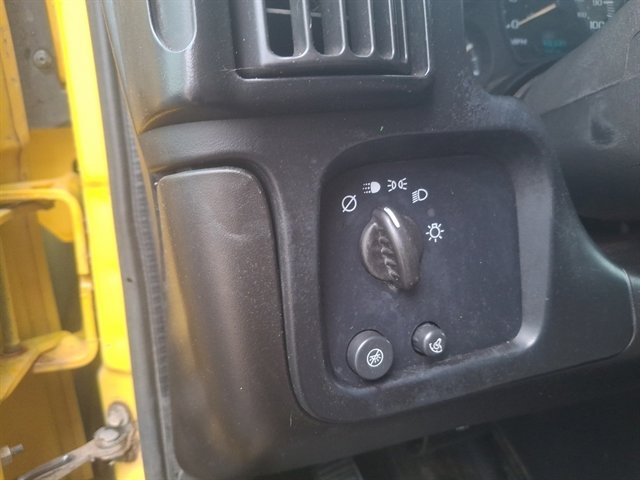 Used 2007 Chevrolet Express 3500 image 16