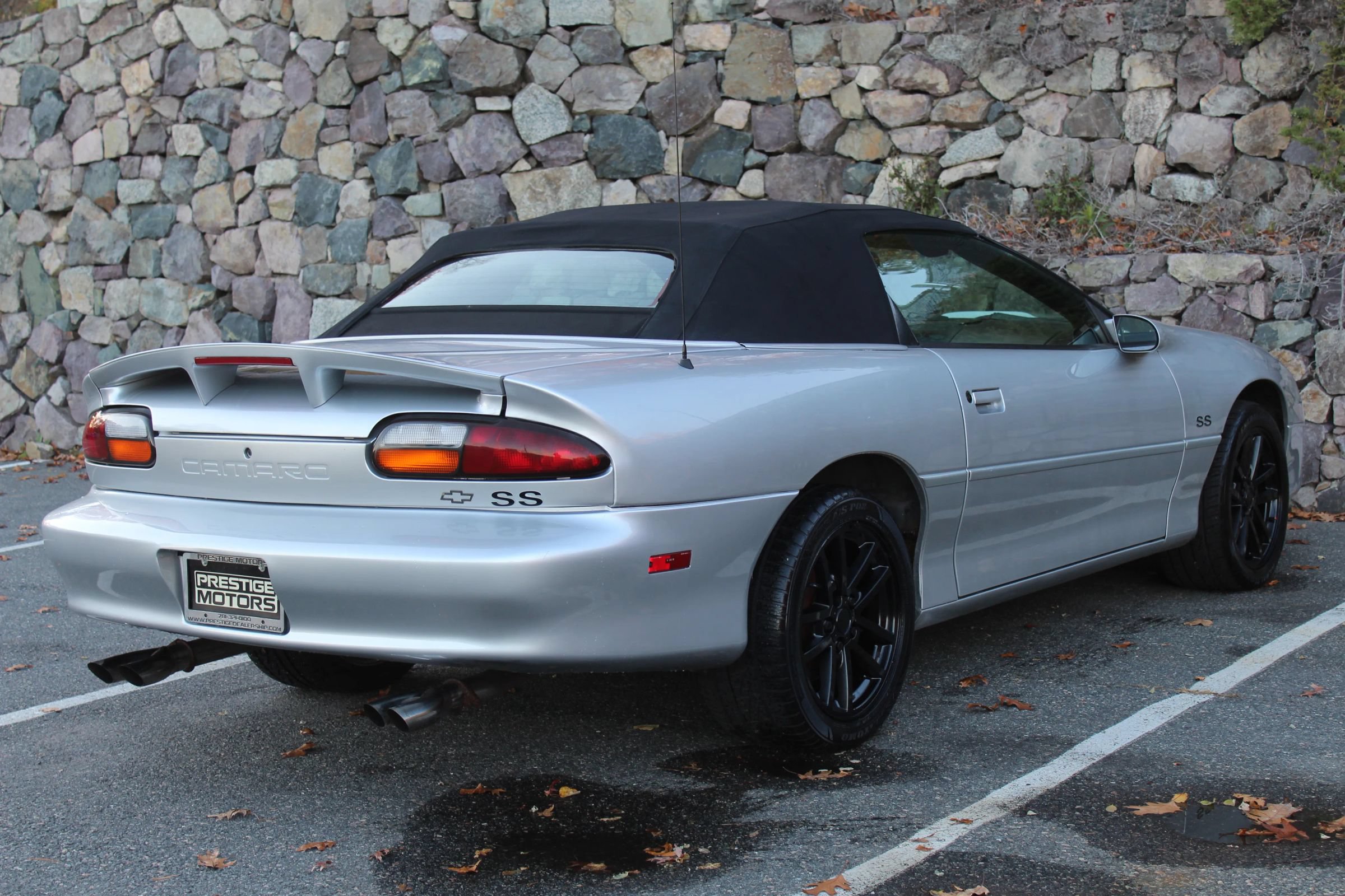 Used 2000 Chevrolet Camaro Z28 RWD image 9