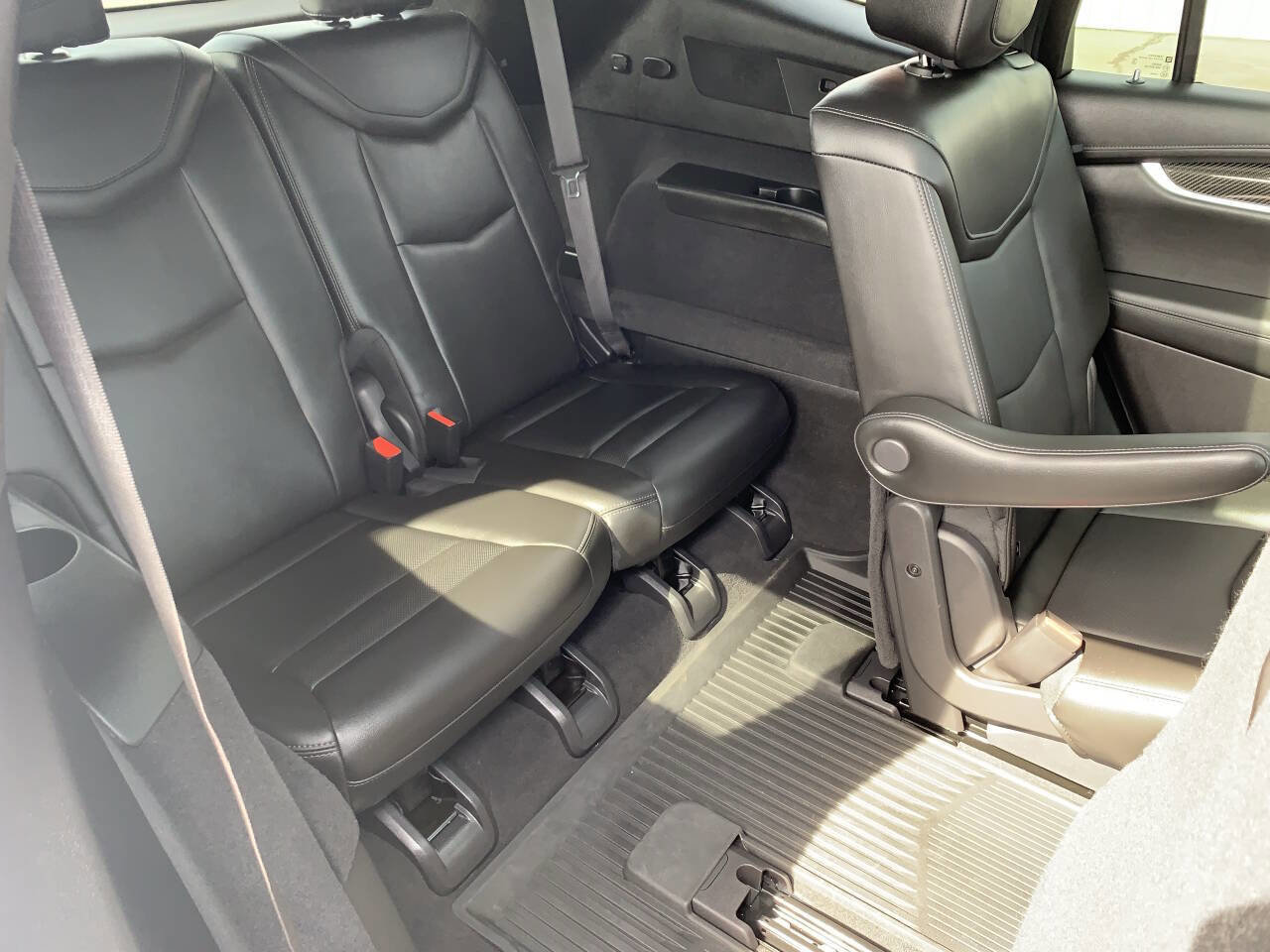 Used 2023 Cadillac XT6 Sport image 34