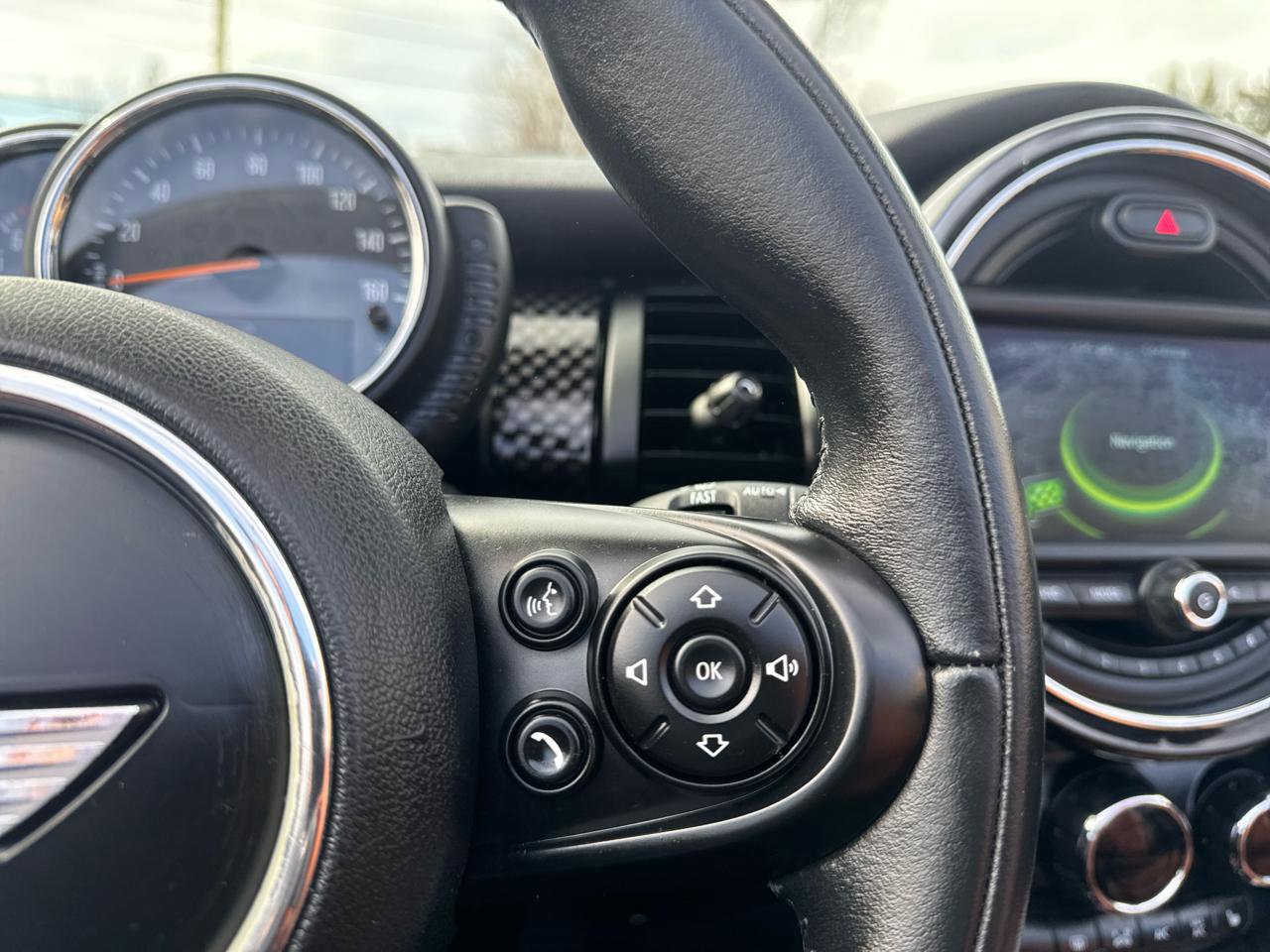 Used 2016 MINI Cooper S image 23