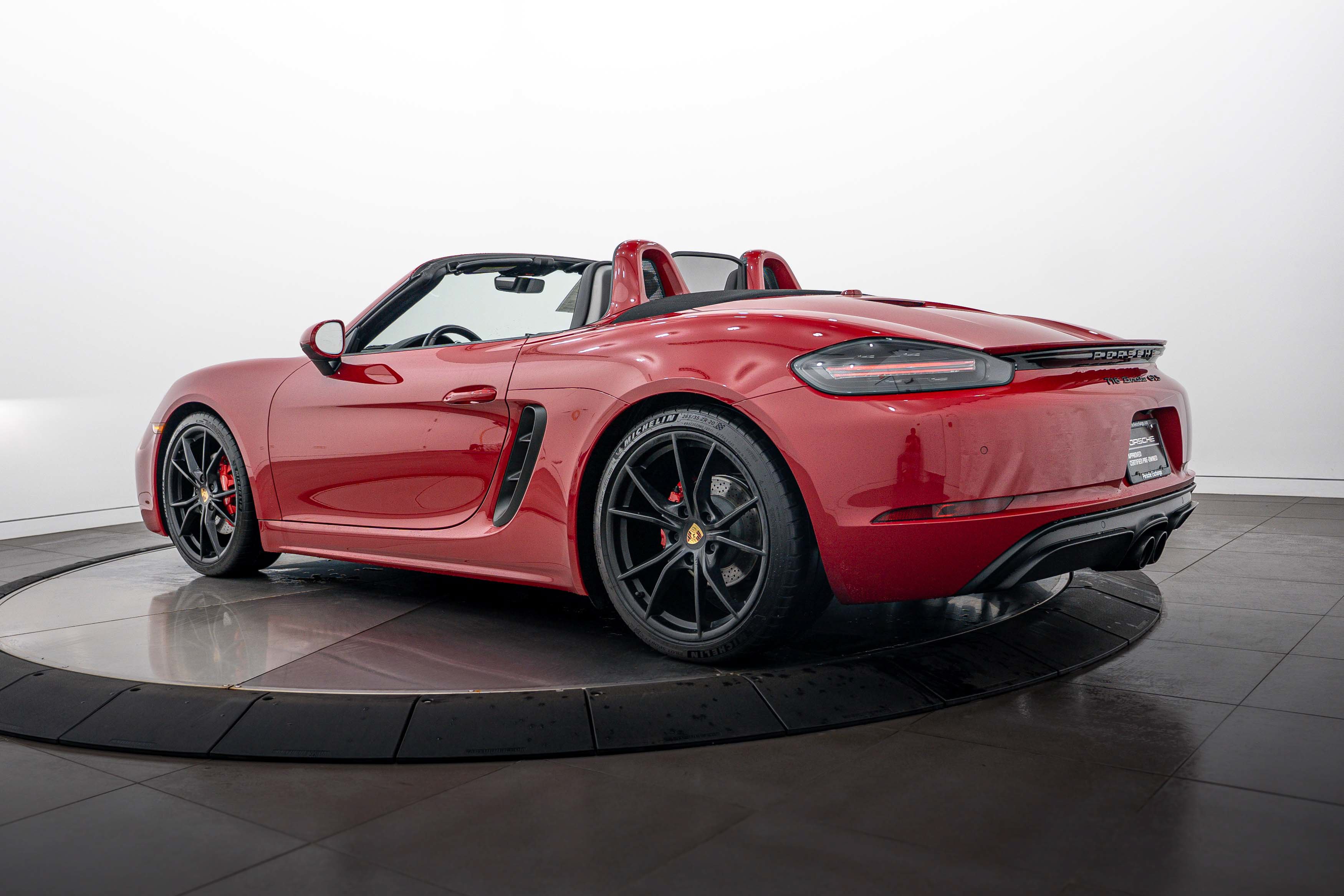 Certified 2018 Porsche 718 Boxster GTS RWD image 3
