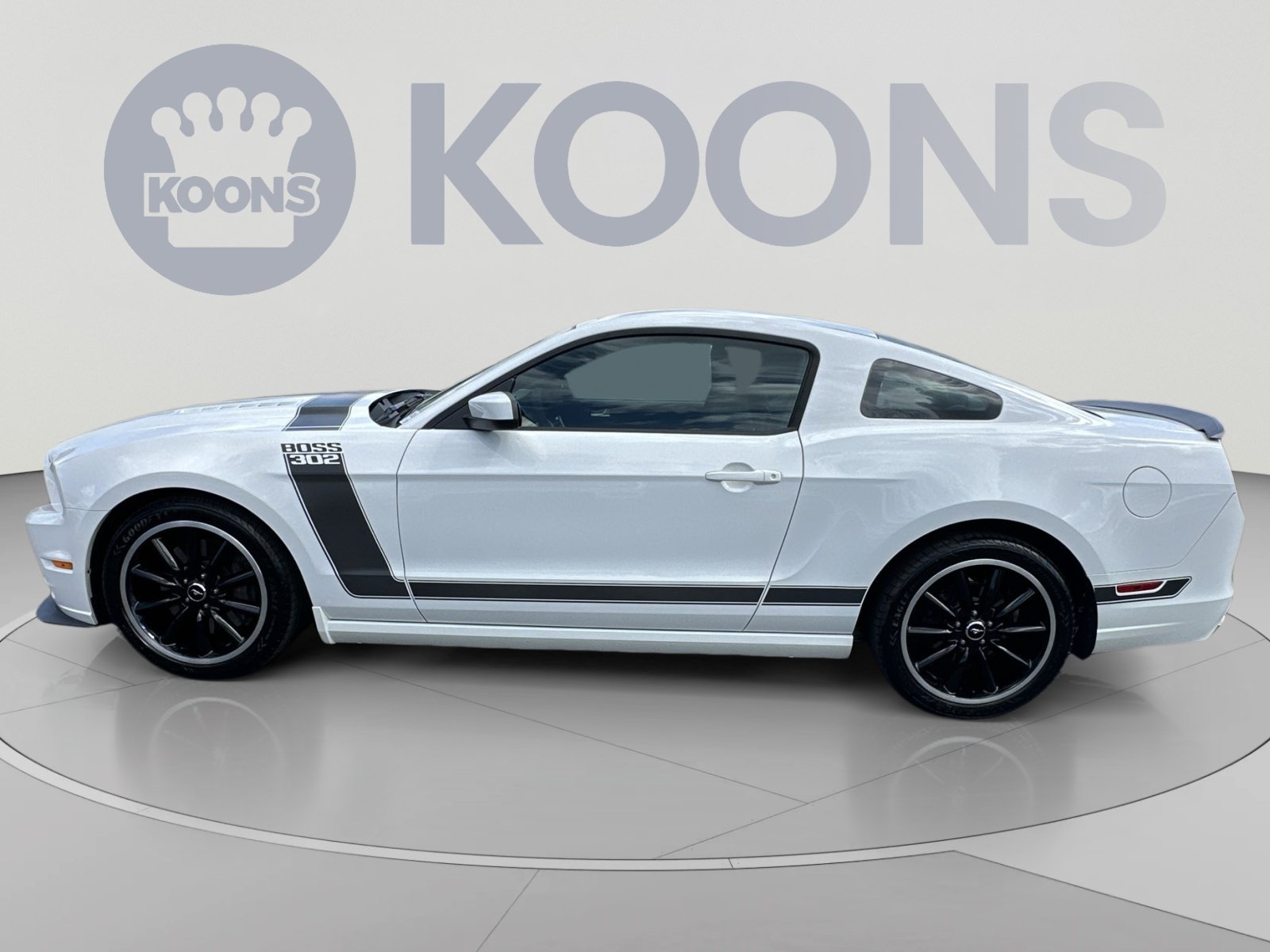 Used 2013 Ford Mustang Boss 302 w/ Boss 302 Accessory Pkg RWD image 13