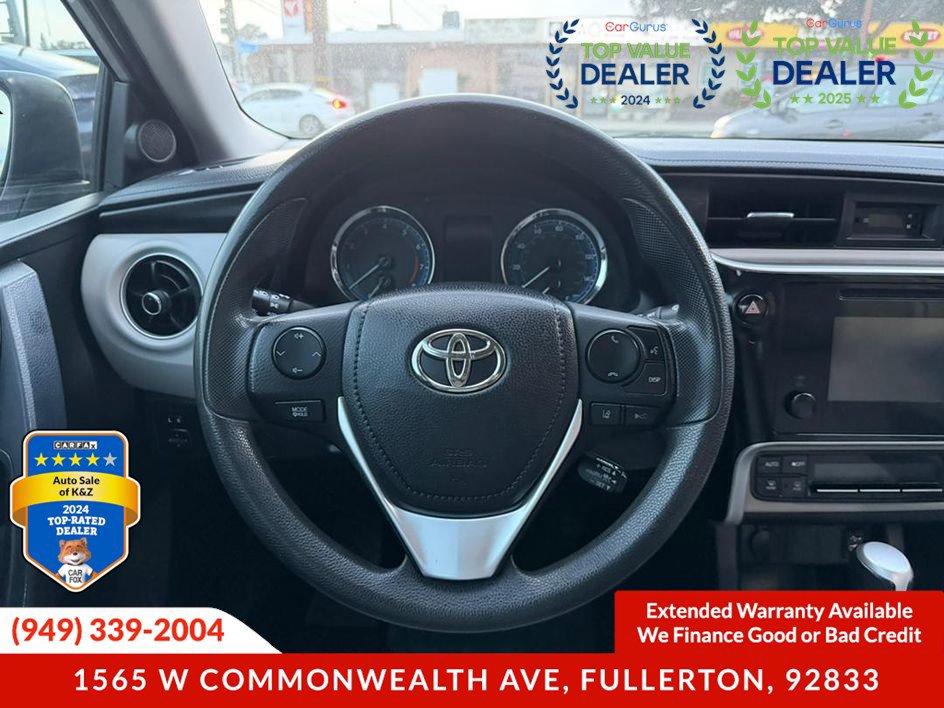 Used 2018 Toyota Corolla LE FWD image 30