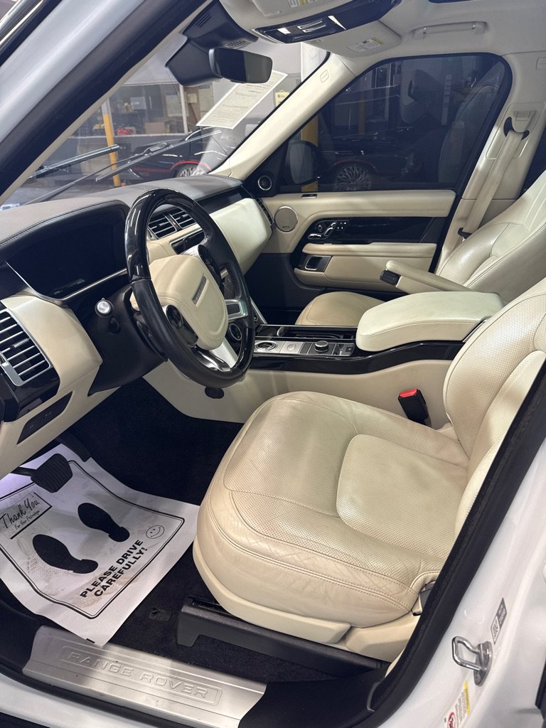 Used 2019 Land Rover Range Rover HSE AWD/4WD image 16