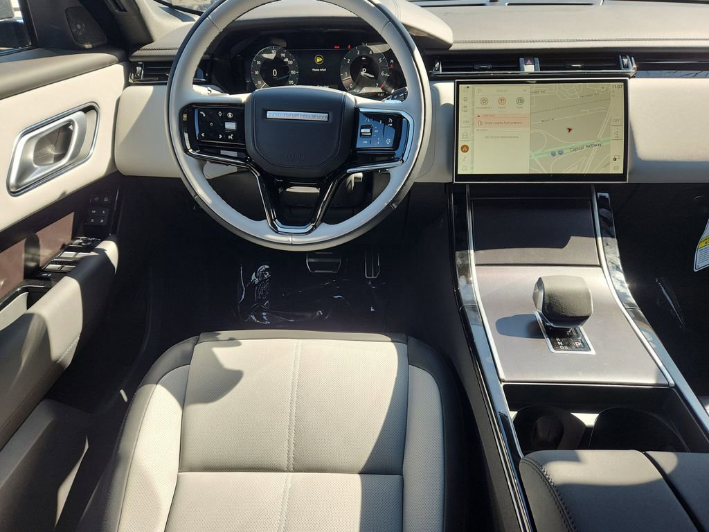 New 2026 Land Rover Range Rover Velar Dynamic SE AWD/4WD image 4