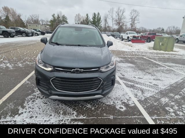 Used 2021 Chevrolet Trax LT w/ Driver Confidence Package image 2