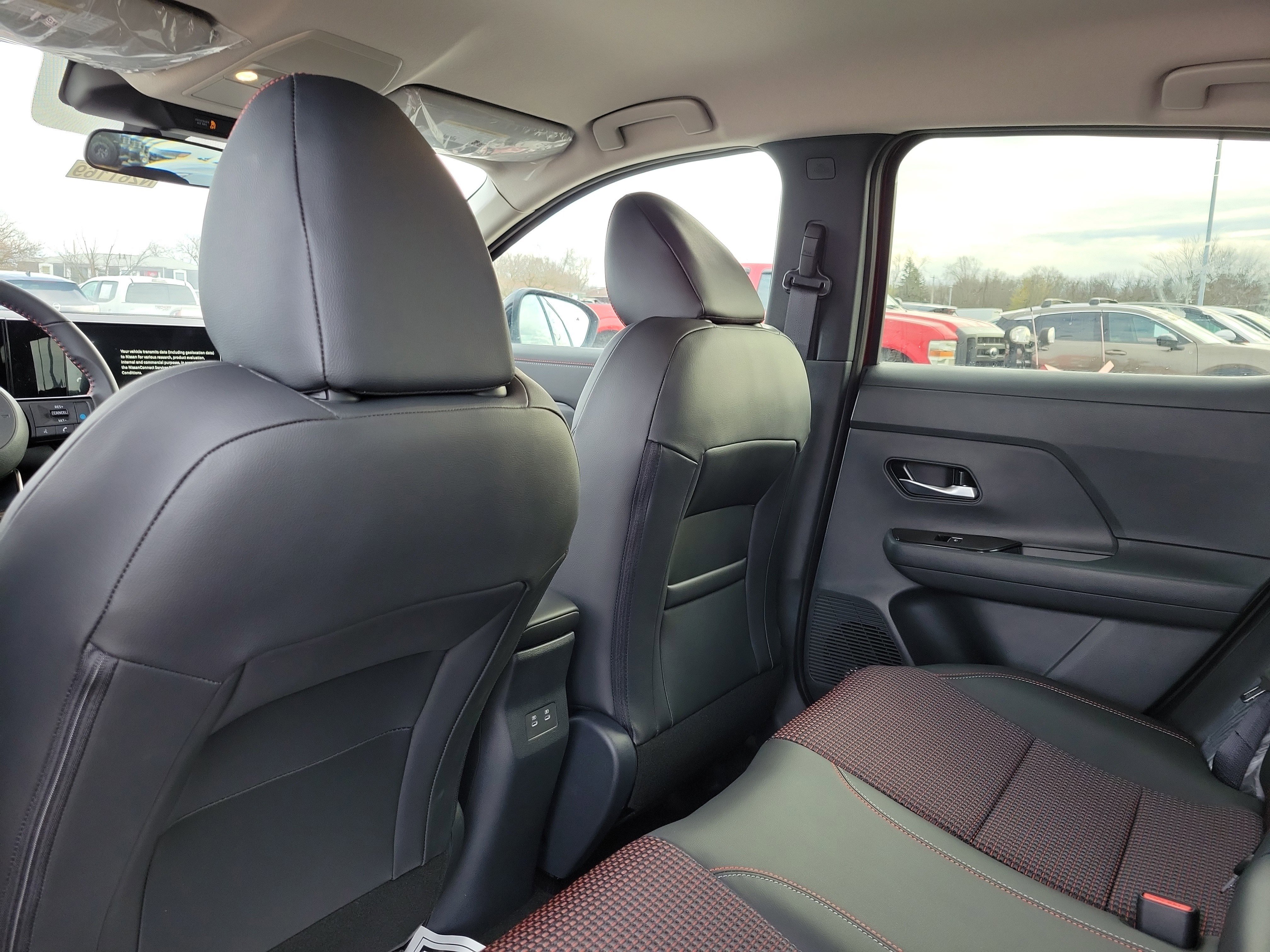 New 2026 Nissan Kicks SR w/ Cold Weather Package AWD/4WD image 14