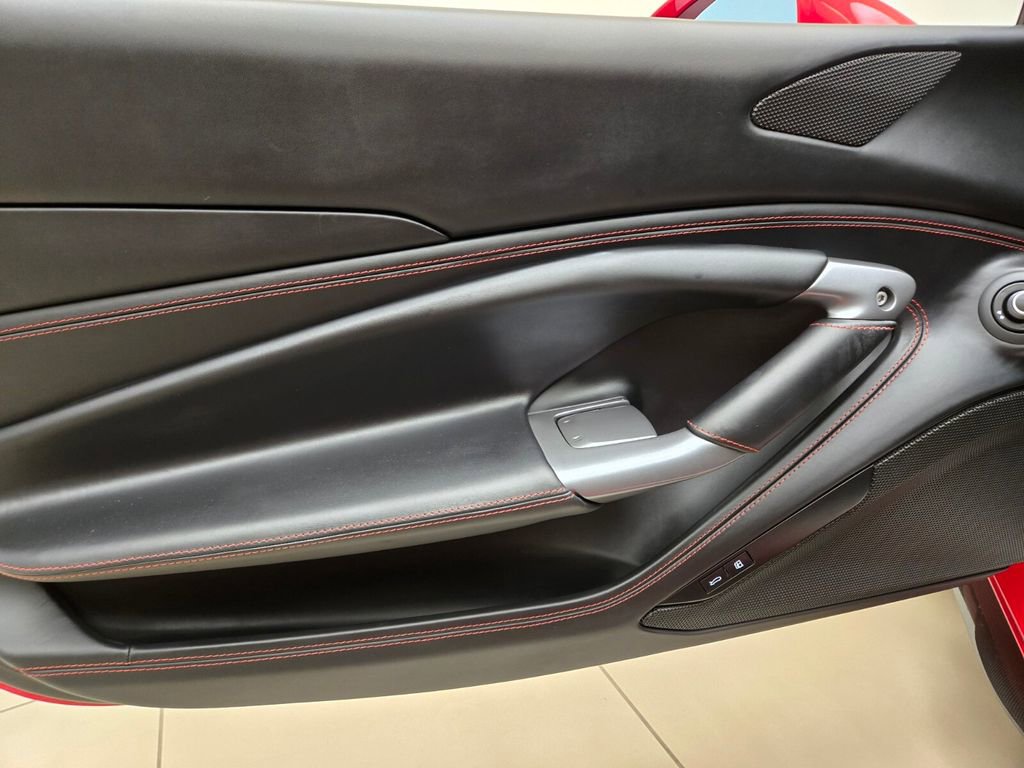 Used 2020 Ferrari F8 Tributo RWD image 27