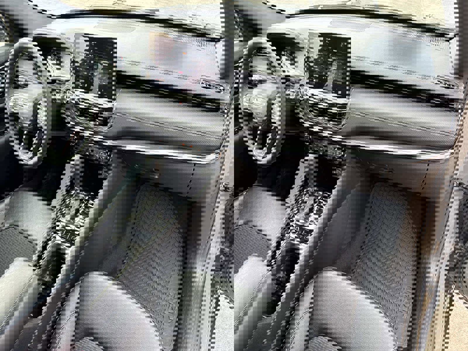 Used 2023 Jeep Compass Altitude w/ Sun and Sound Group image 26