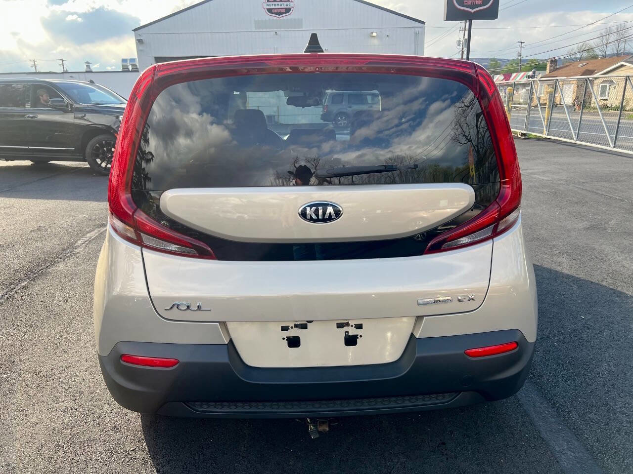 Used 2020 Kia Soul EX FWD image 5