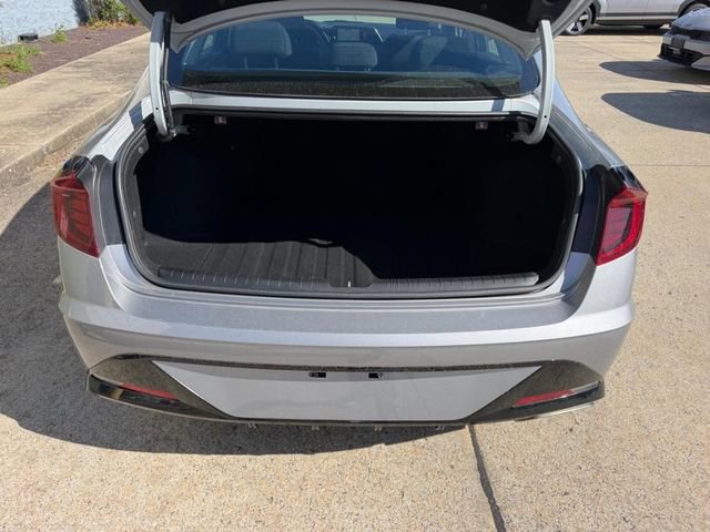 Used 2023 Hyundai Sonata SEL FWD image 5