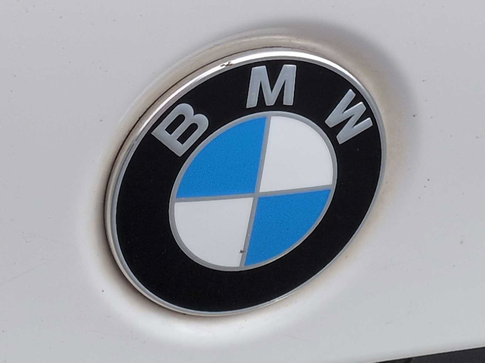 Used 2019 BMW 330i Sedan w/ Convenience Package RWD image 12