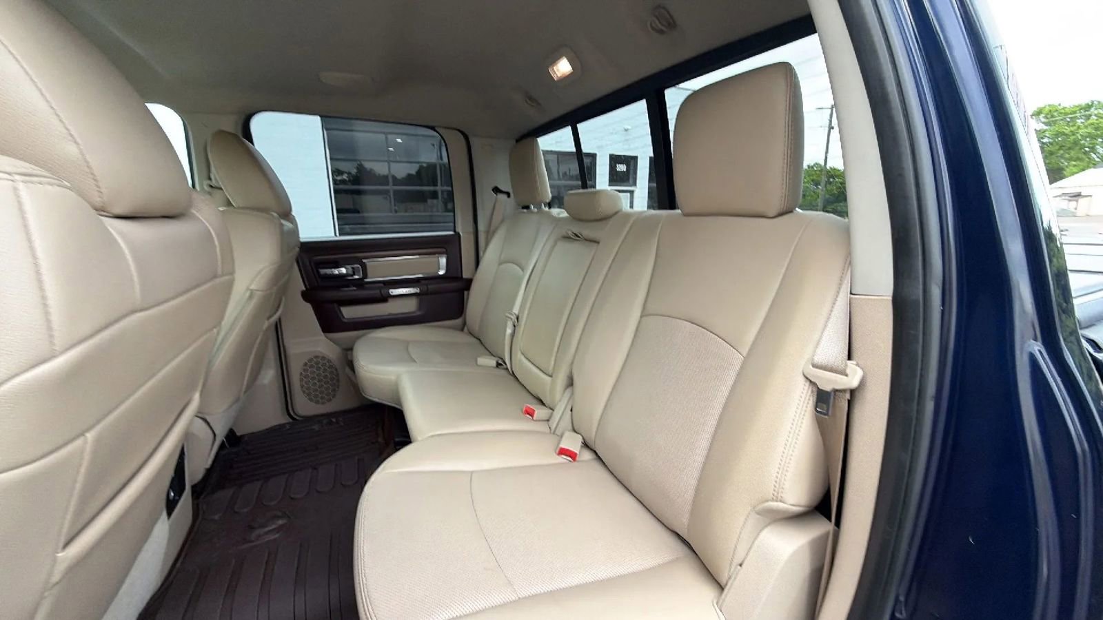 Used 2016 RAM 1500 Laramie AWD/4WD image 42