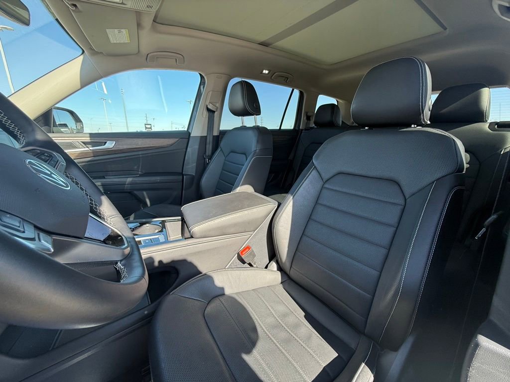 Used 2025 Volkswagen Atlas SEL image 27
