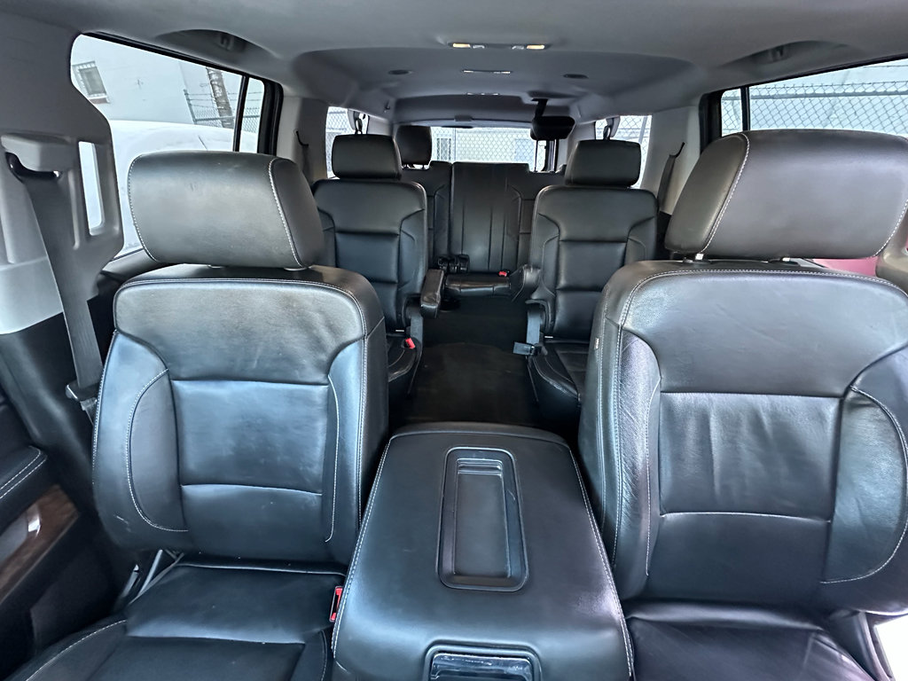 Used 2018 Chevrolet Suburban LT image 15
