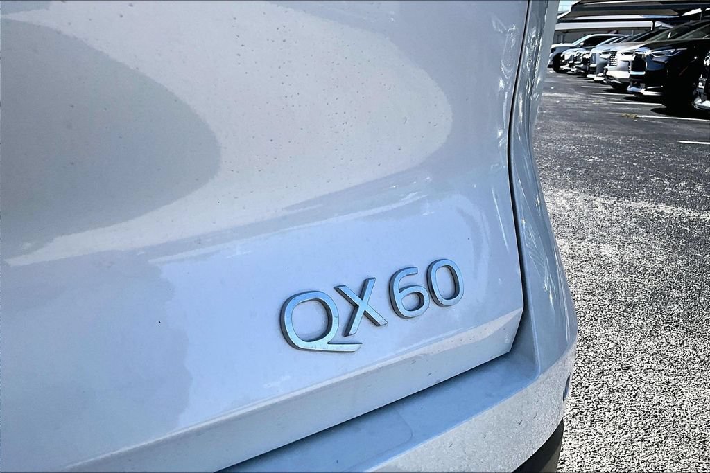 Used 2026 INFINITI QX60 Luxe w/ Cargo Package FWD image 5