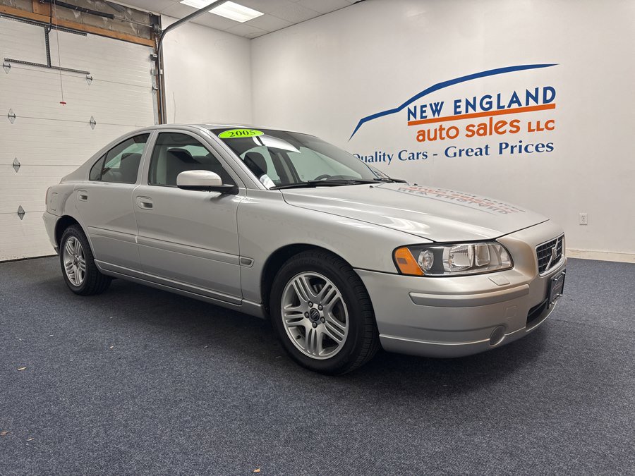 Used 2005 Volvo S60 2.5T AWD/4WD image 3