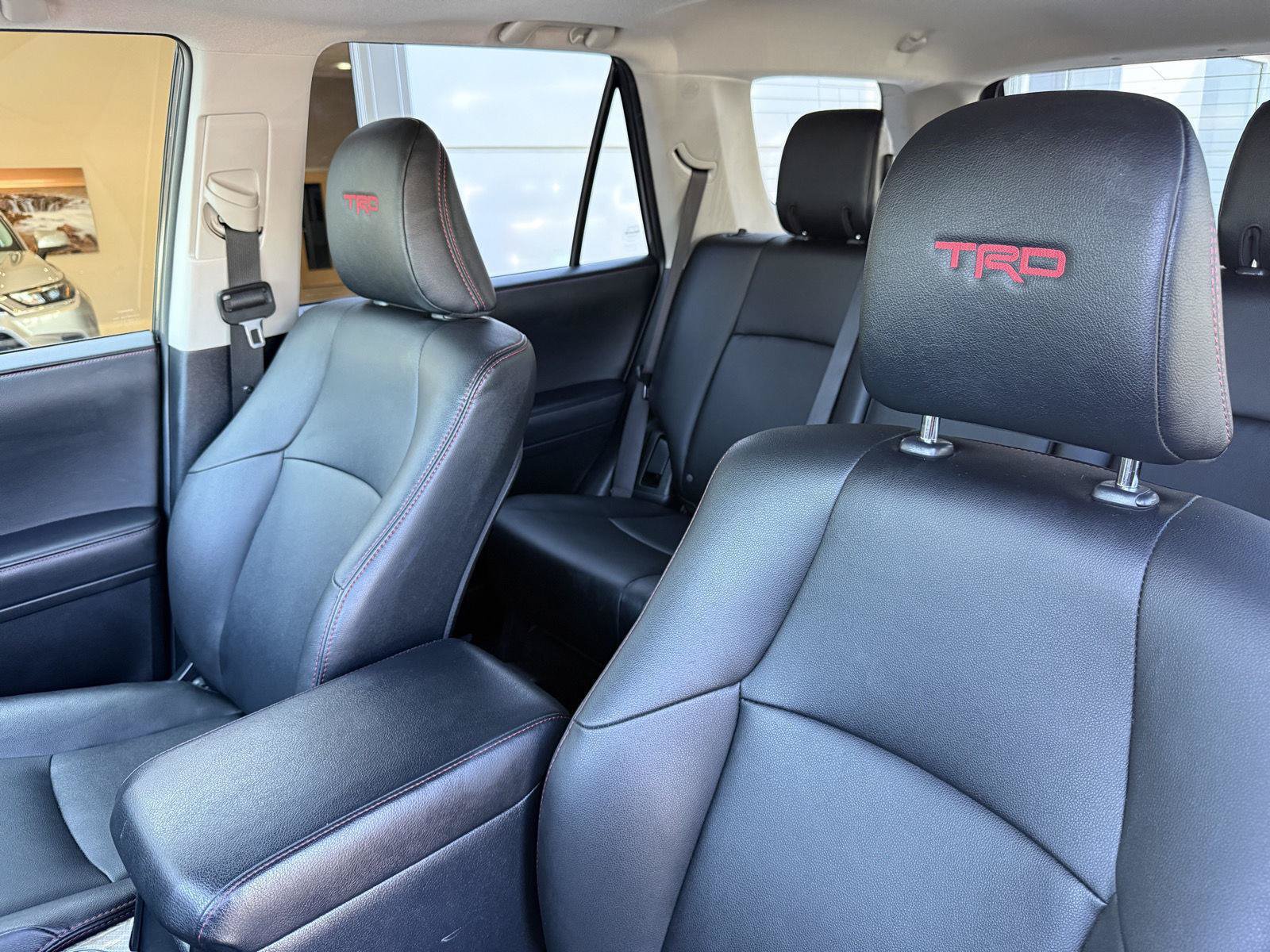 Certified 2024 Toyota 4Runner TRD Off-Road Premium w/ Off Road Premium Plus Package AWD/4WD image 14