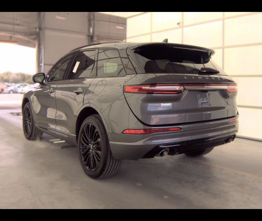 Used 2026 Lincoln Corsair Premiere FWD image 11