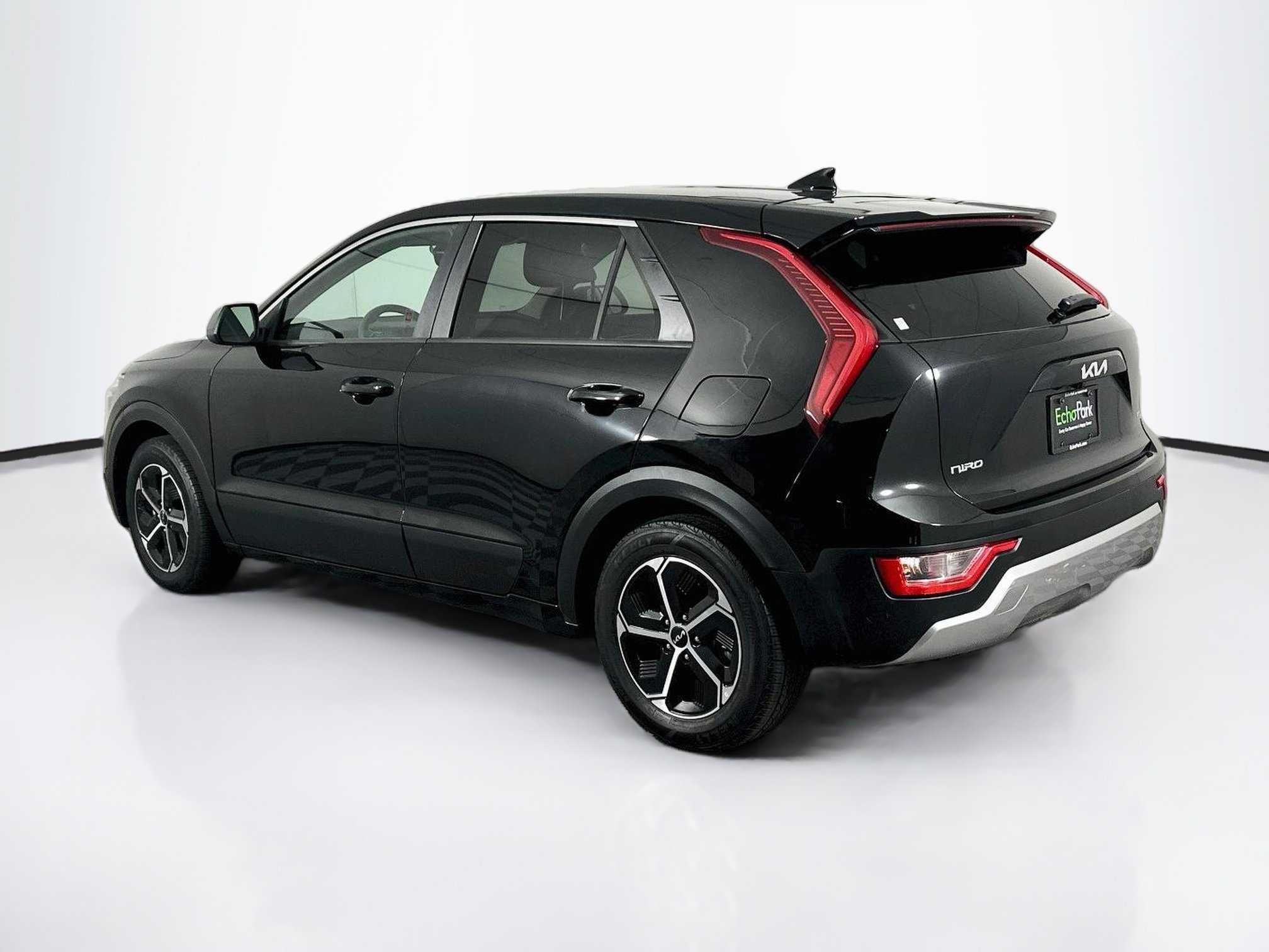 Used 2023 Kia Niro LX FWD image 5