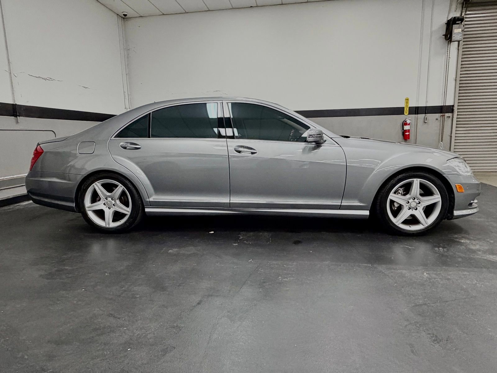 Used 2010 Mercedes-Benz S 550 image 5