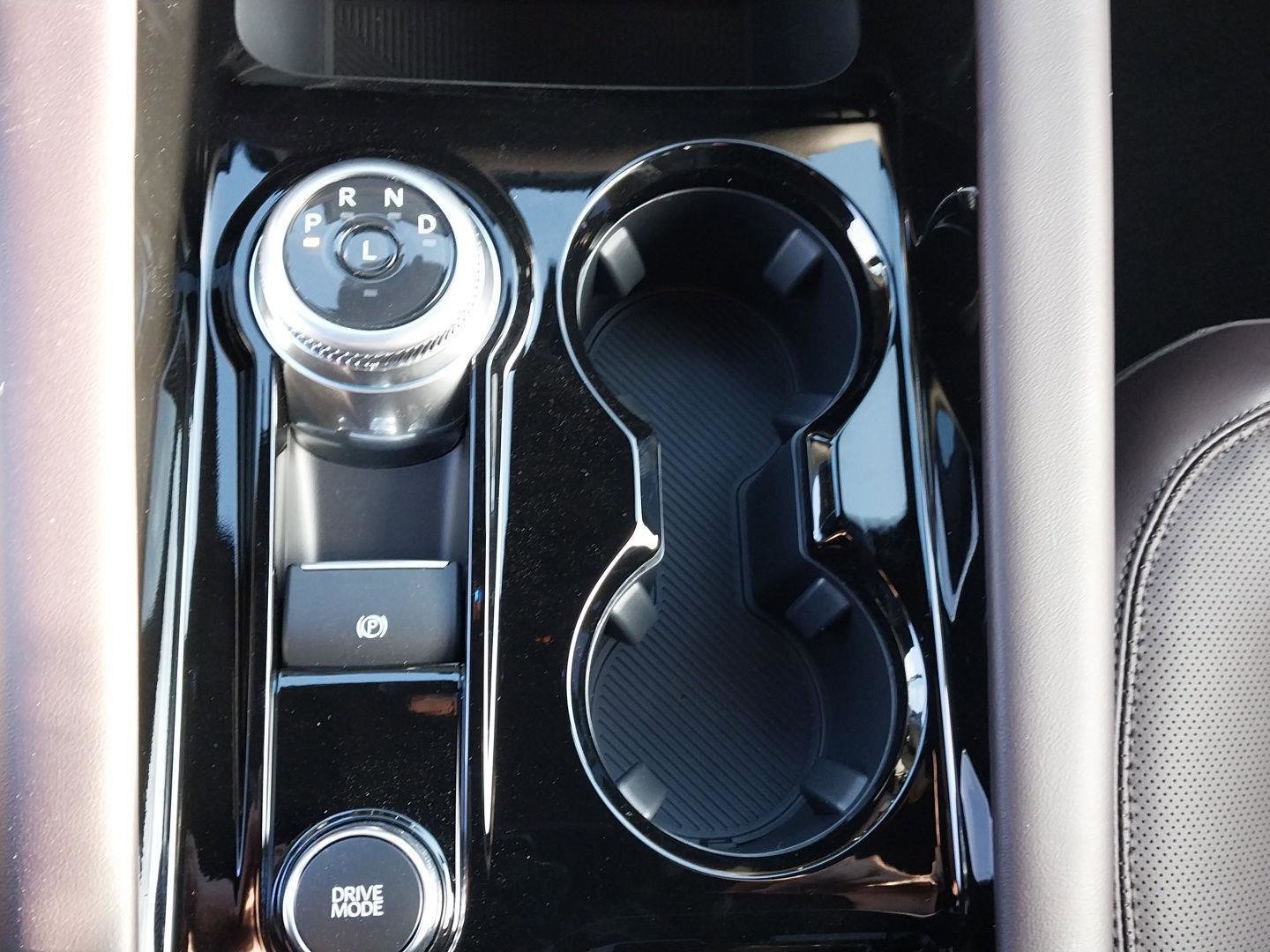 New 2026 Ford Explorer Platinum image 15