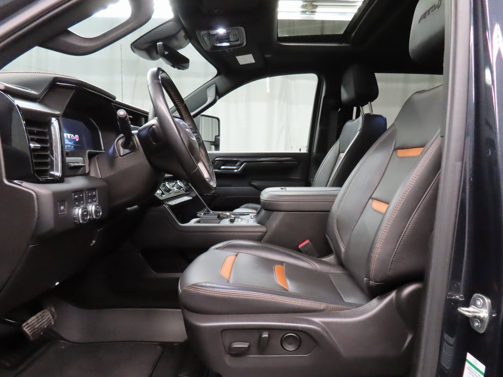 Used 2024 GMC Sierra 2500 AT4 w/ AT4 Premium Plus Package image 9